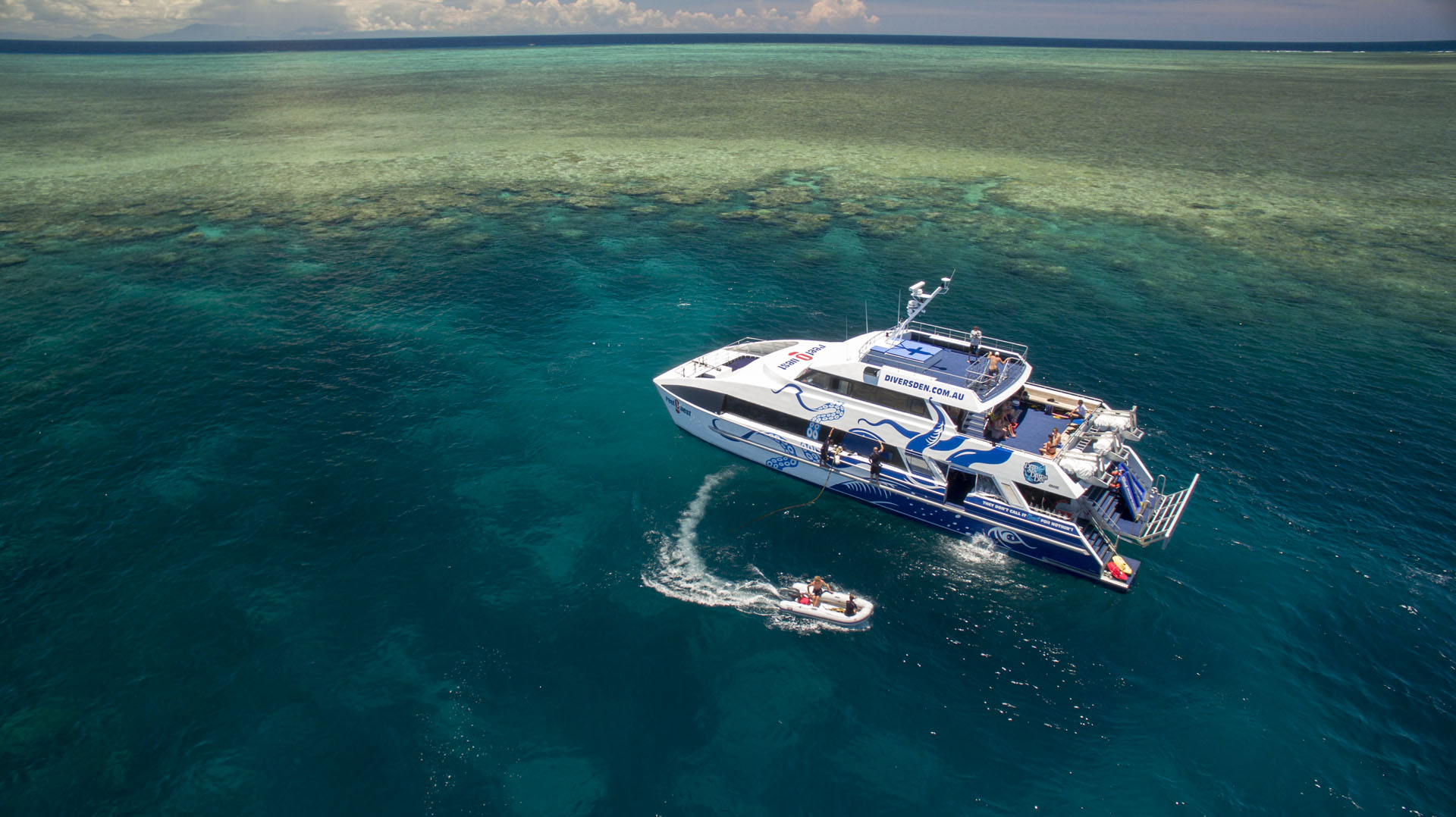 reef day trip cairns