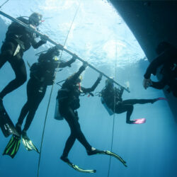 Learn to Scuba Dive on the Great Barrier Reef