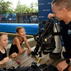 Kids learning to scuba dive at Divers Den